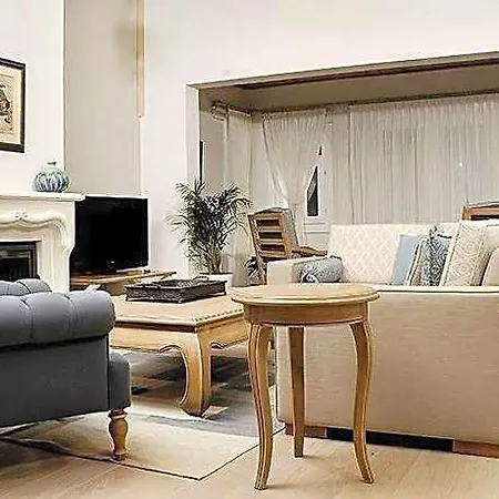 Marina Hostal *