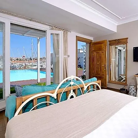 Hostal Marina *